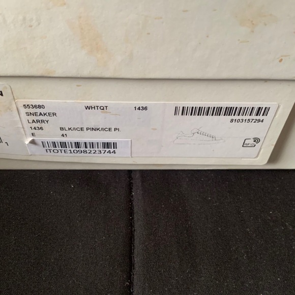 Pink and black Alexander McQueen 
Will do price negotiation
Size8
Good condition - Picture 3 of 6